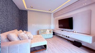 Casa de 5 alcobas en venta en Llano Grande, Rionegro, 595 m² · foto 2 de 20