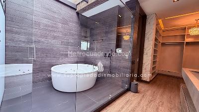 Casa de 5 alcobas en venta en Llano Grande, Rionegro, 595 m² · foto 13 de 20