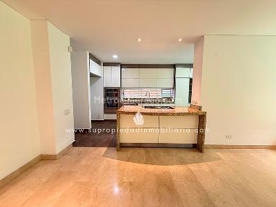 Casa de 3 alcobas en arriendo en Las Callejas El Encuentro, Envigado, 400 m² · foto 3 de 20