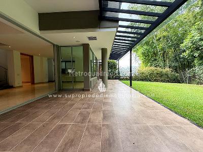 Casa de 3 alcobas en arriendo en Las Callejas El Encuentro, Envigado, 400 m² · foto 13 de 20