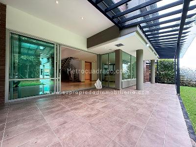 Casa de 3 alcobas en arriendo en Las Callejas El Encuentro, Envigado, 400 m² · foto 15 de 20
