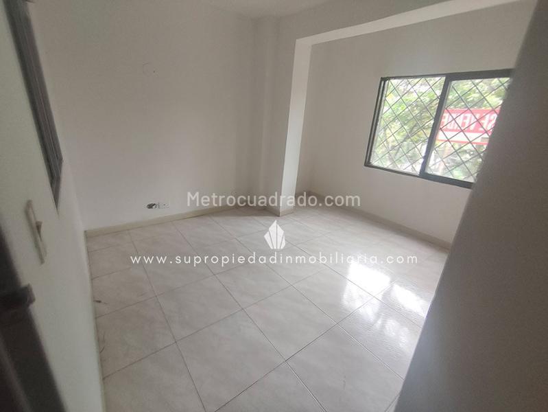 Commercial 4BR House with Terrace in Prado Centro - 5