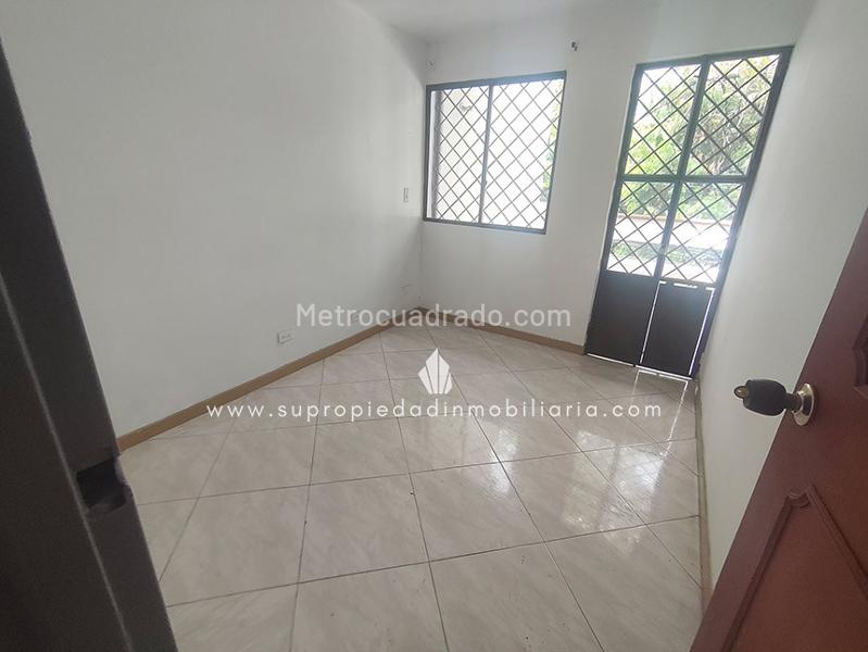 Commercial 4BR House with Terrace in Prado Centro - 8