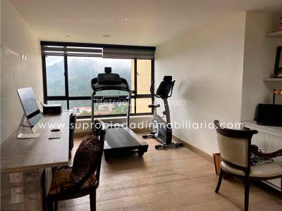 Casa de 3 alcobas en venta en Loma Del Escobero, Envigado, 350 m² · foto 5 de 20