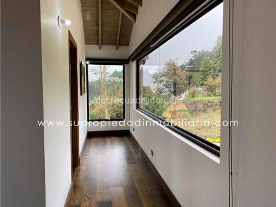 Casa de 3 alcobas en venta en Loma Del Escobero, Envigado, 350 m² · foto 8 de 20