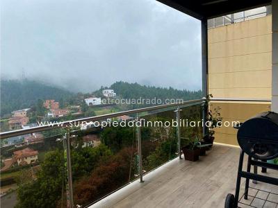 Casa de 3 alcobas en venta en Loma Del Escobero, Envigado, 350 m² · foto 17 de 20