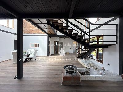 Casa de 4 alcobas en venta en Santa Elena, Medellín, 350 m² · foto 7 de 20