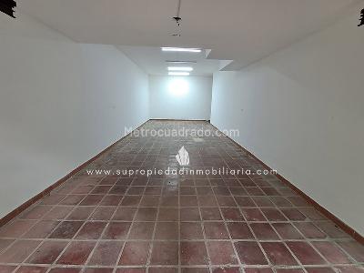 Casa de 3 alcobas en arriendo en Las Lomas, Medellín, 330 m² · foto 7 de 24