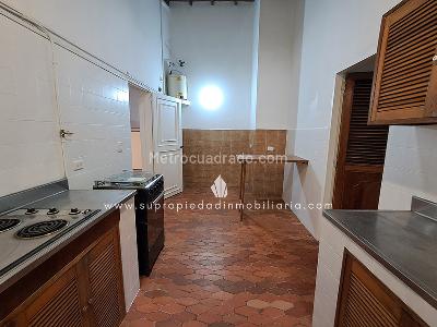 Casa de 3 alcobas en arriendo en Las Lomas, Medellín, 330 m² · foto 10 de 24