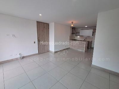 Apartamento de 3 alcobas en arriendo en Loma Del Esmeraldal, Envigado, 97 m² · foto 3 de 17