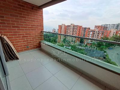 Apartamento de 3 alcobas en arriendo en Loma Del Esmeraldal, Envigado, 97 m² · foto 7 de 17