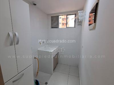 Apartamento de 3 alcobas en arriendo en Loma Del Esmeraldal, Envigado, 97 m² · foto 8 de 17