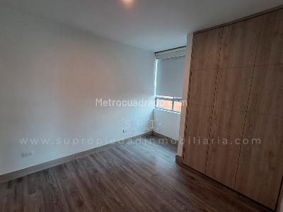 Apartamento de 3 alcobas en arriendo en Loma Del Esmeraldal, Envigado, 97 m² · foto 10 de 17