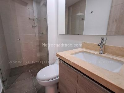 Apartamento de 3 alcobas en arriendo en Loma Del Esmeraldal, Envigado, 97 m² · foto 12 de 17