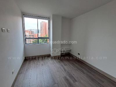 Apartamento de 3 alcobas en arriendo en Loma Del Esmeraldal, Envigado, 97 m² · foto 13 de 17
