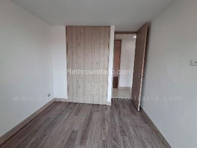 Apartamento de 3 alcobas en arriendo en Loma Del Esmeraldal, Envigado, 97 m² · foto 14 de 17