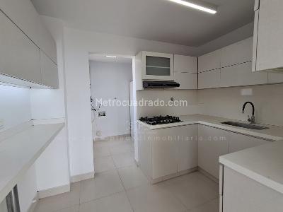 Apartamento en arriendo en Los Balsos, Medellín · foto 8 de 20