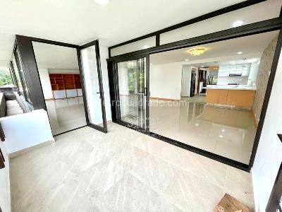 Apartamento en arriendo en La Linde, Medellín · foto 2 de 20
