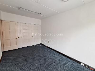 Casa de 5 alcobas en arriendo en Chapinero Alto, Bogotá, 300 m² · foto 13 de 20