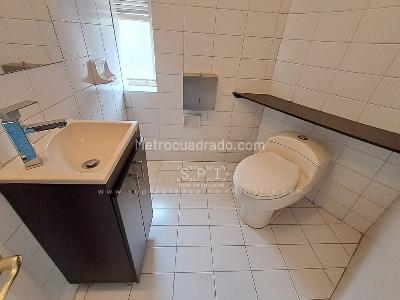 Casa de 5 alcobas en arriendo en Chapinero Alto, Bogotá, 300 m² · foto 18 de 20