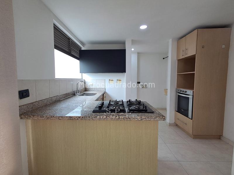 Apartamento en Arriendo, El Portal, Envigado - 5