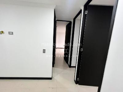 Apartamento de 3 alcobas en arriendo en El Poblado, Medellín, 87 m² · foto 10 de 20