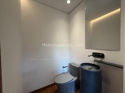 Apartamento de 1 alcoba en arriendo en La Concha, Medellín, 100 m² · foto 17 de 18