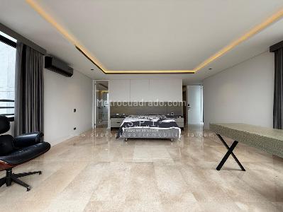 Apartamento de 3 alcobas en arriendo en Loma De Las Brujas, Envigado, 277 m² · foto 13 de 20