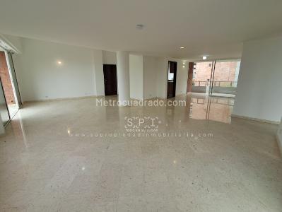 Apartamento de 3 alcobas en venta en El Tesoro, Medellín, 312 m² · foto 5 de 20