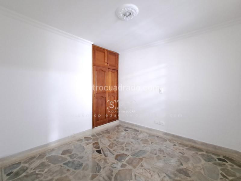 Casa amplia de 4 alcobas en arriendo en San Marcos, Envigado - 5