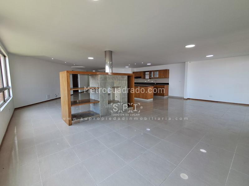 Exclusive Duplex 3BR Apartment for Rent in Aves María, Sabaneta - 2