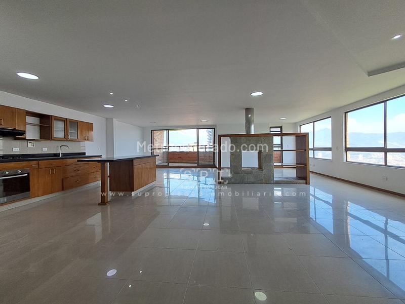 Exclusive Duplex 3BR Apartment for Rent in Aves María, Sabaneta - 3