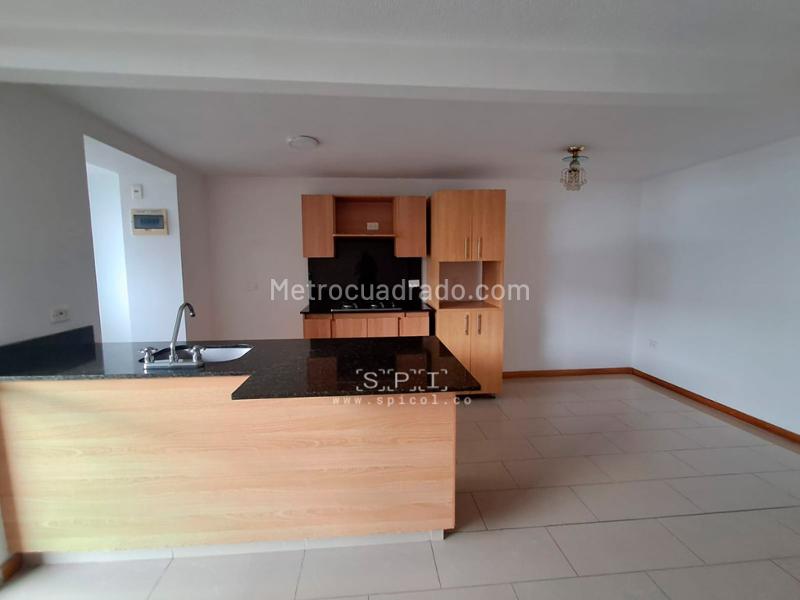 2BR Unfurnished Apartment for Rent in Belún La Gloria - 3