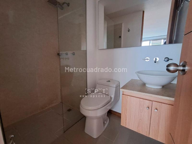 2BR Unfurnished Apartment for Rent in Belún La Gloria - 9