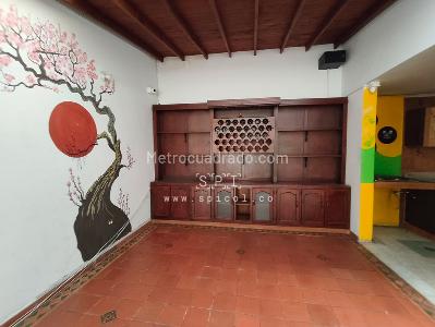 Casa de 3 alcobas en arriendo en Calasanz, Medellín, 350 m² · foto 5 de 20