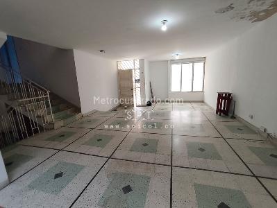 Casa de 3 alcobas en arriendo en Calasanz, Medellín, 350 m² · foto 6 de 20