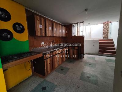 Casa de 3 alcobas en arriendo en Calasanz, Medellín, 350 m² · foto 7 de 20