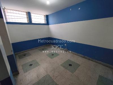 Casa de 3 alcobas en arriendo en Calasanz, Medellín, 350 m² · foto 11 de 20