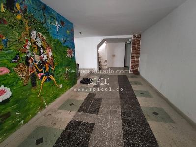 Casa de 3 alcobas en arriendo en Calasanz, Medellín, 350 m² · foto 14 de 20