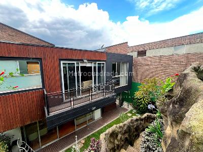 Casa de 4 alcobas en venta en Las Callejas, Envigado, 390 m² · foto 13 de 20