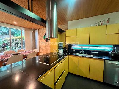 Casa de 4 alcobas en venta en Las Callejas, Envigado, 390 m² · foto 14 de 20