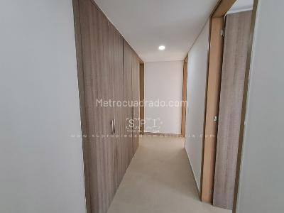 Apartamento de 3 alcobas en arriendo en Loma Benedictinos, Envigado, 140 m² · foto 7 de 20