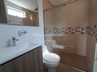 Apartamento de 3 alcobas en arriendo en Loma Benedictinos, Envigado, 140 m² · foto 19 de 20