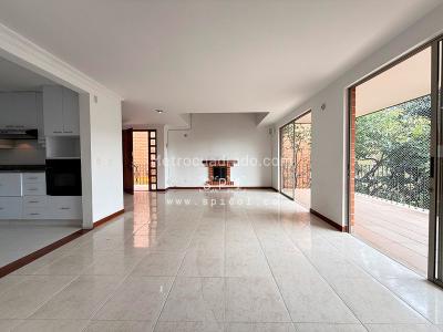 Casa de 3 alcobas en venta en Loma Del Chocho, Envigado, 283 m² · foto 4 de 20