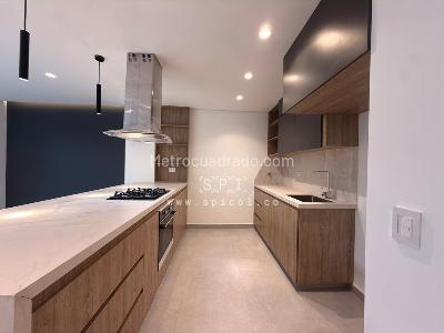 Casa de 3 alcobas en venta en El Porvenir, Rionegro, 230 m² · foto 3 de 20