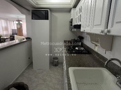 Apartamento de 4 alcobas en venta en Laureles, Medellín, 153 m² · foto 7 de 16