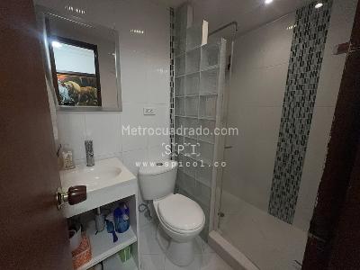 Apartamento de 4 alcobas en venta en Laureles, Medellín, 153 m² · foto 9 de 16