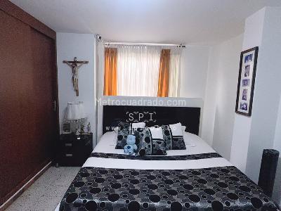 Apartamento de 4 alcobas en venta en Laureles, Medellín, 153 m² · foto 14 de 16