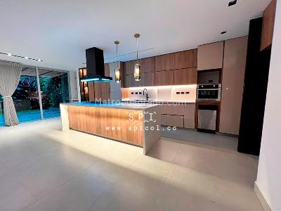 Casa de 3 alcobas en venta en El Esmeraldal, Envigado, 173 m² · foto 2 de 20
