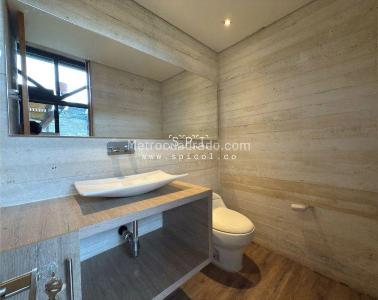 Casa de 3 alcobas en venta en Loma Del Escobero, Envigado, 320 m² · foto 12 de 20